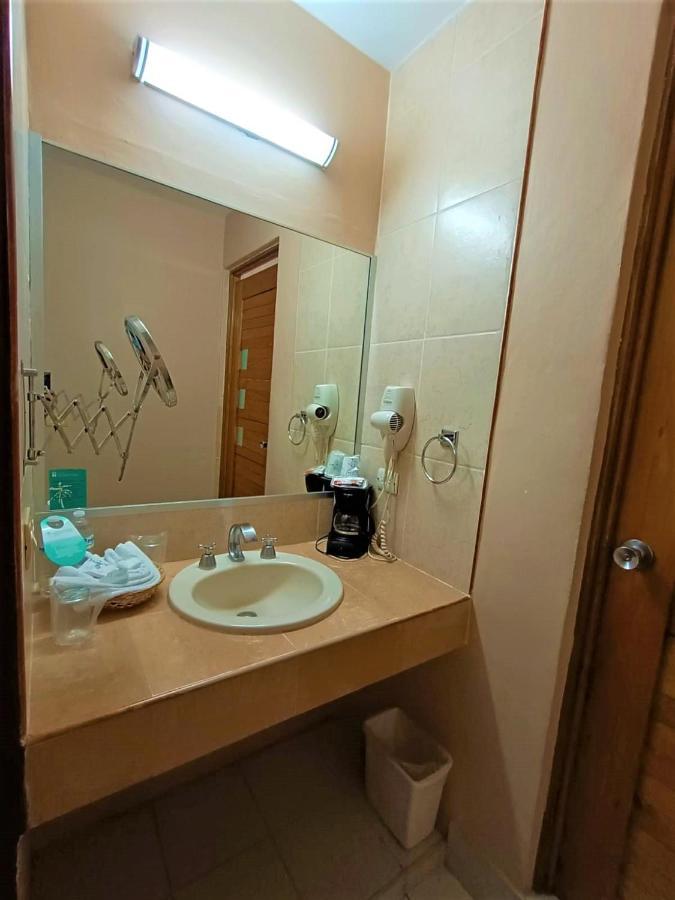 Hotel Santo Domingo Express Villahermosa Luaran gambar