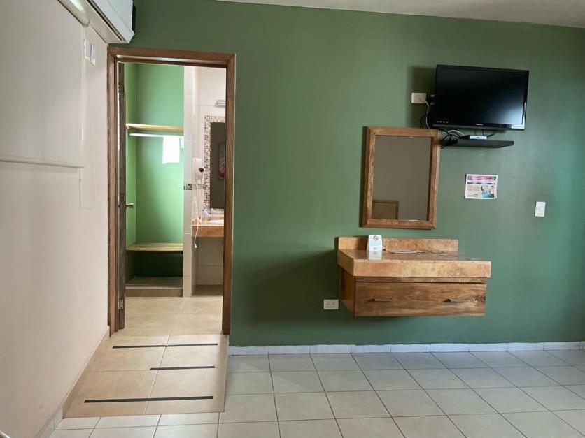 Hotel Santo Domingo Express Villahermosa Luaran gambar