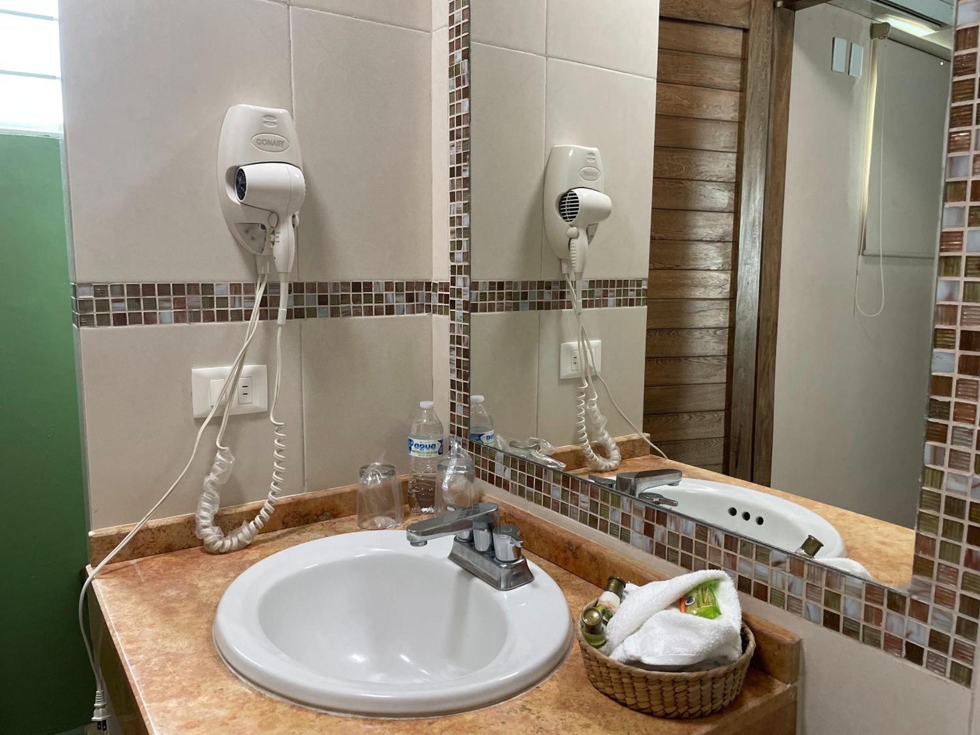 Hotel Santo Domingo Express Villahermosa Luaran gambar